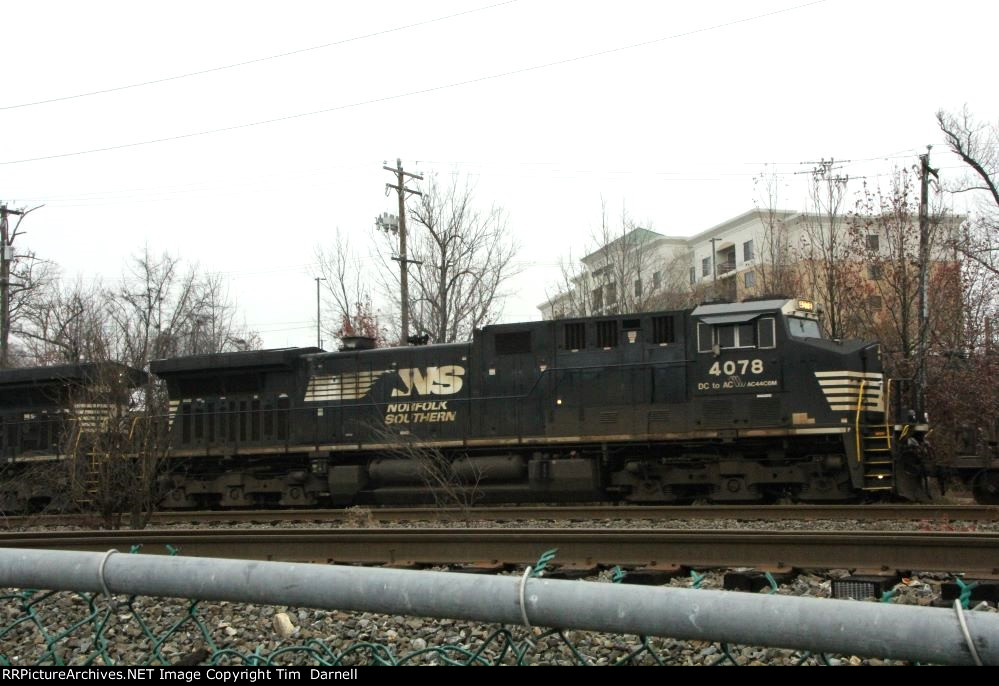 NS 4078 on 25P